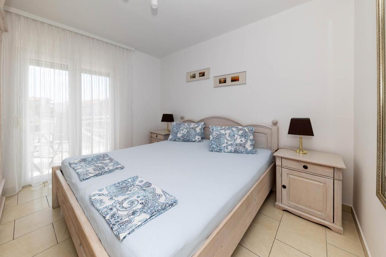 Apartmani Dea Crikvenica Ngoại thất bức ảnh