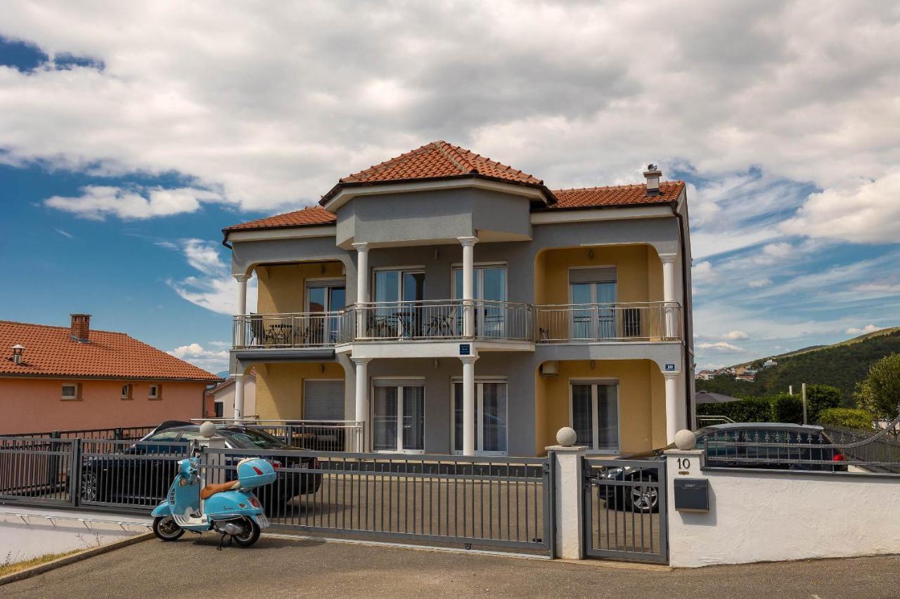Apartmani Dea Crikvenica Ngoại thất bức ảnh