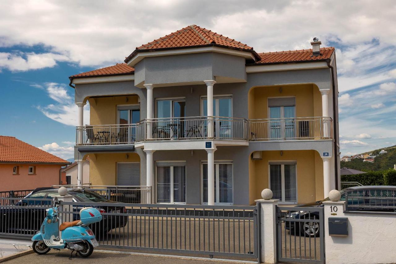 Apartmani Dea Crikvenica Ngoại thất bức ảnh