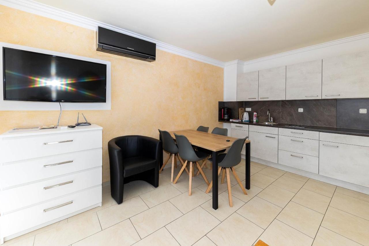 Apartmani Dea Crikvenica Ngoại thất bức ảnh